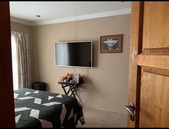3 BEDROOM HOUSE FOR SALE IN VANDERBIJLPARK SE 8